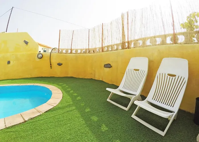 Noya Con Piscina Privada 度假居